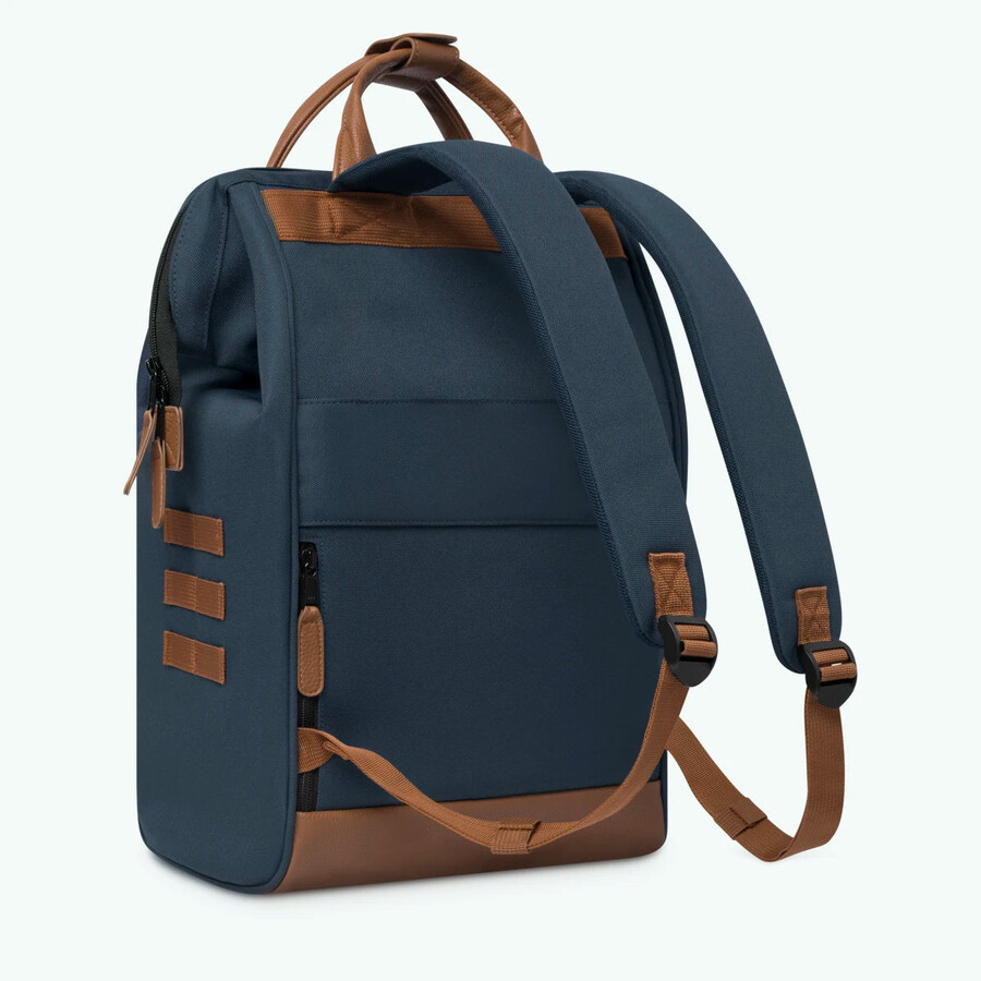 backpack adventurer large chicago