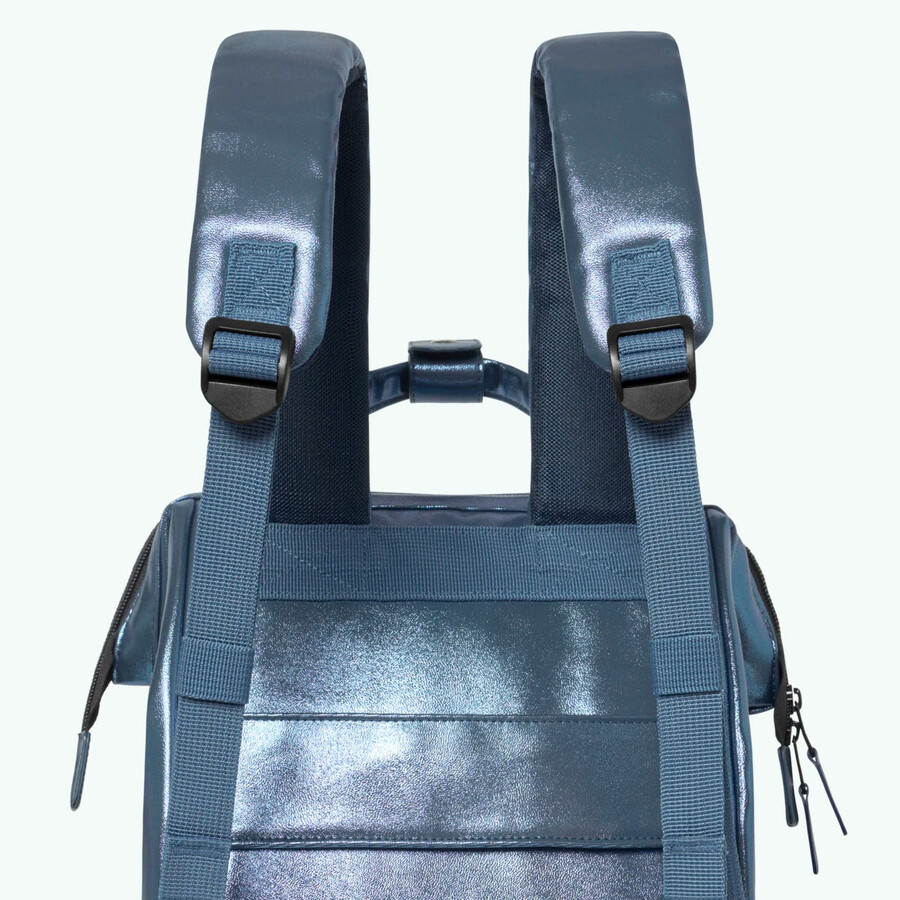 backpack adventurer small larissa