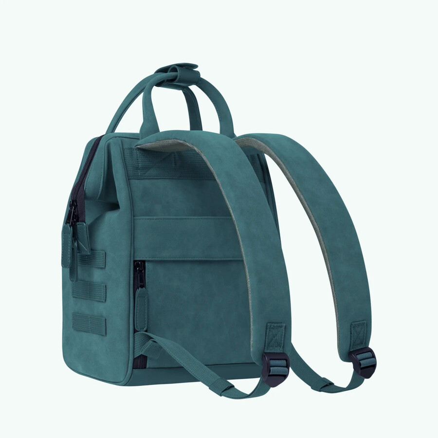 backpack adventurer small quepos