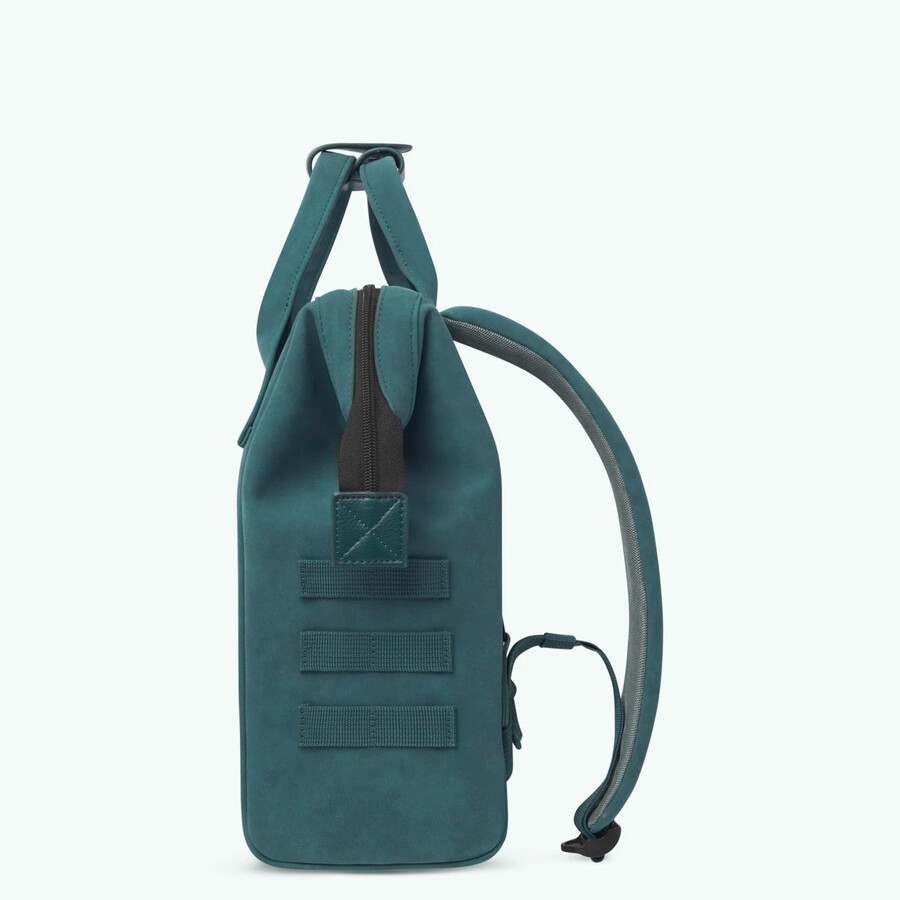 backpack adventurer small quepos