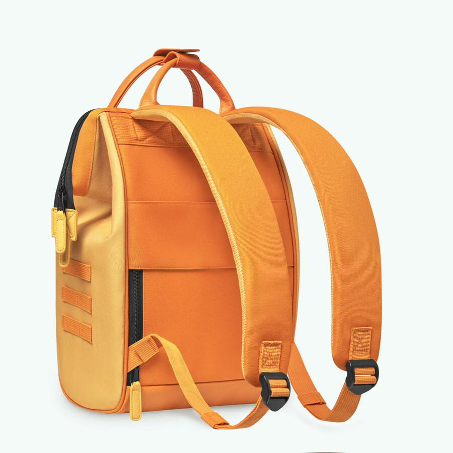 rucksack-abenteurer mittelgrasig