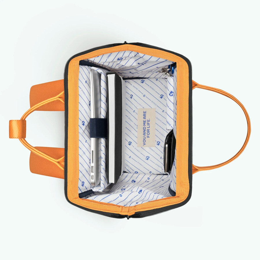 rucksack-abenteurer mittelgrasig