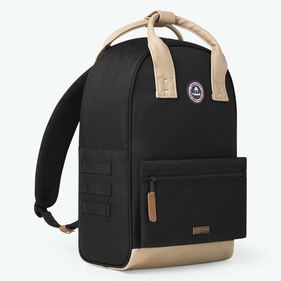 klassischer schwarzer rucksack – größe m